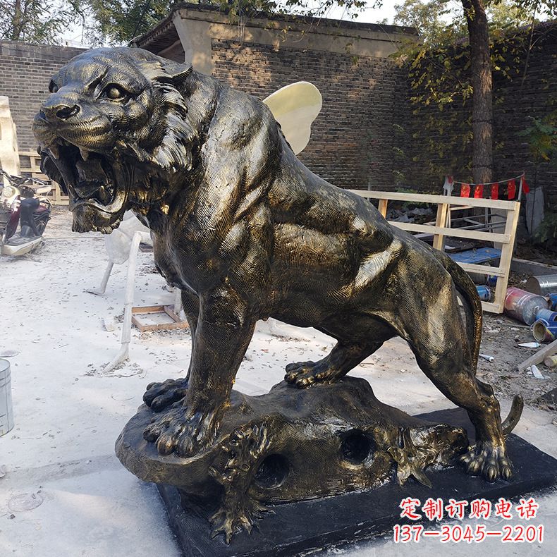 郑州玻璃钢制老虎雕塑