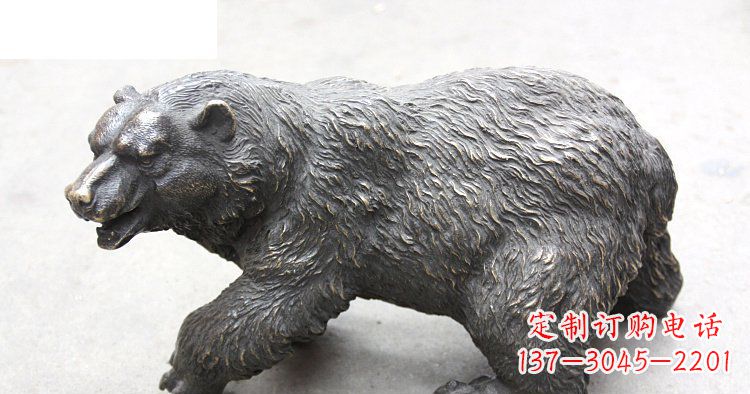 郑州以玻璃钢制作的北极熊雕塑