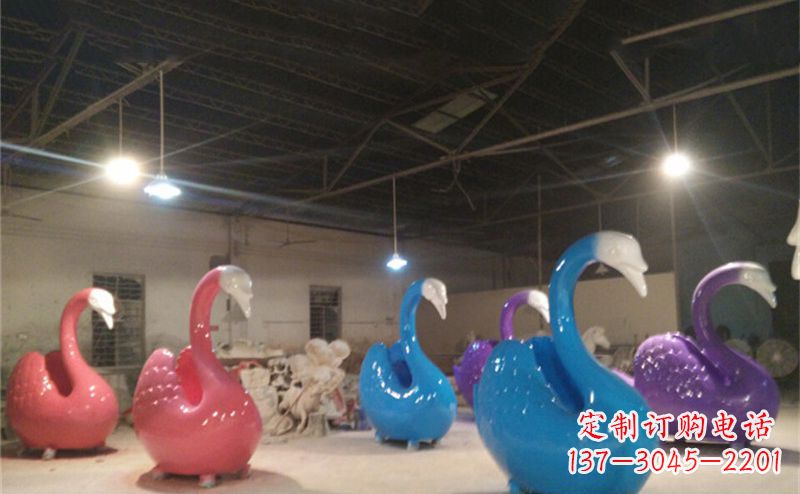 郑州不锈钢彩色天鹅——精美的动物雕塑