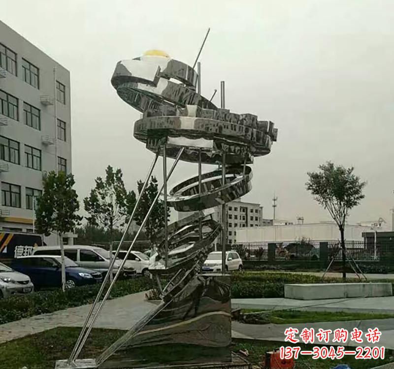 郑州不锈钢戒指雕塑——点缀城市美景