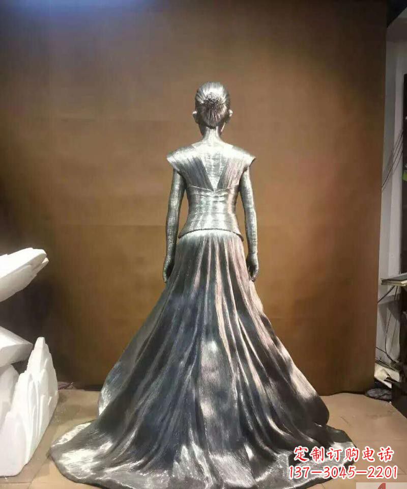 郑州女性之美不锈钢抽象女人身影雕塑