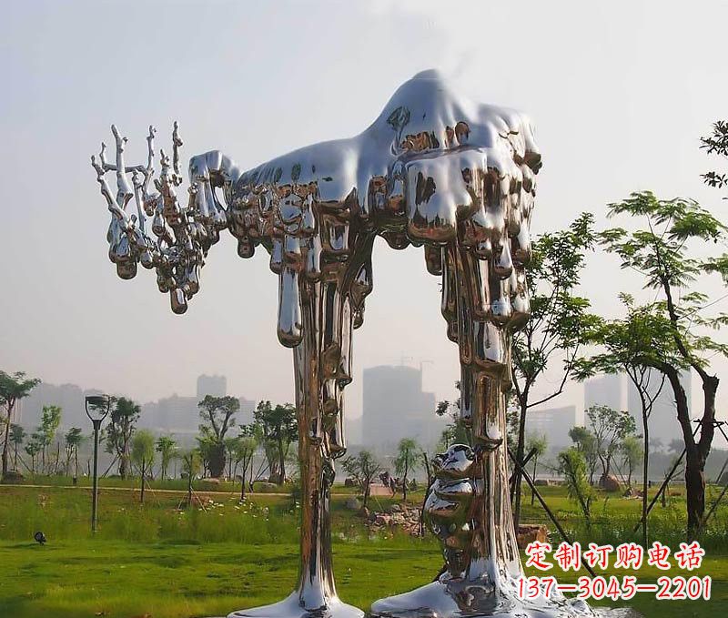 郑州拱门雕塑以不锈钢点缀精美的艺术品