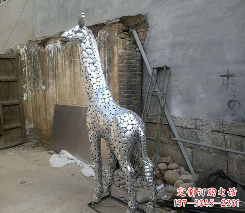 郑州精美不锈钢长颈鹿雕塑