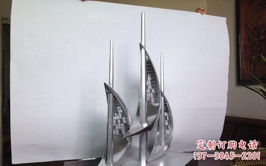 郑州不锈钢帆船雕塑传承精神的象征