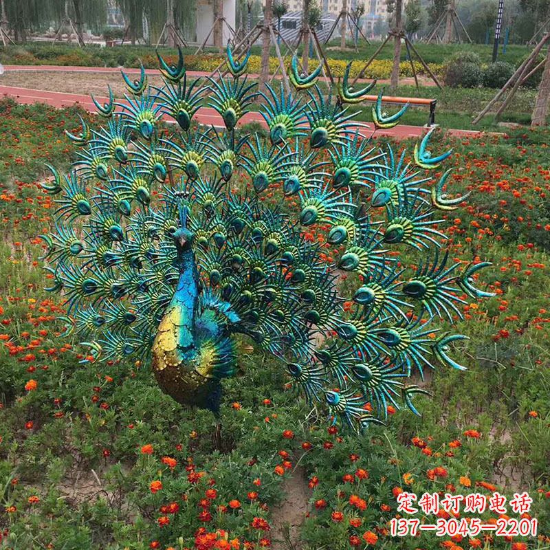 郑州不锈钢仿真孔雀雕塑传承精美绝伦