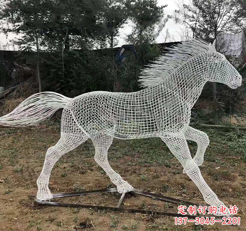郑州不锈钢公园镂空奔马雕塑——给城市带来动感