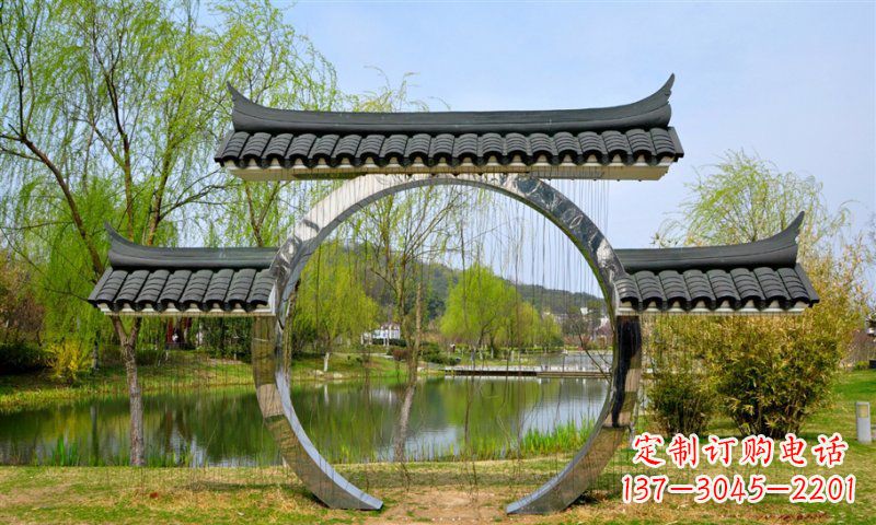 郑州不锈钢公园月亮门雕塑传承中华文化