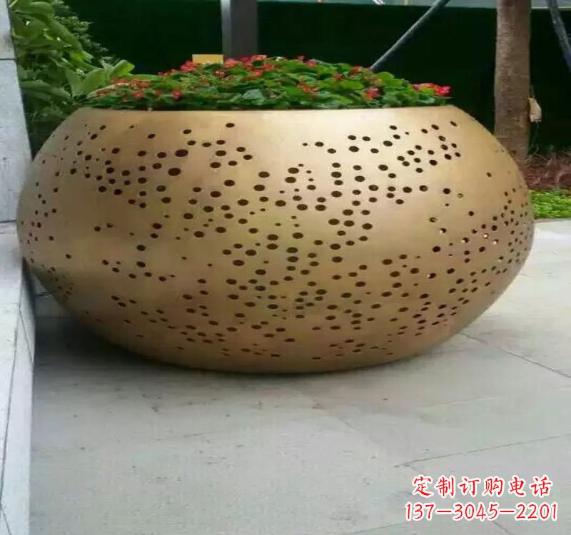 郑州不锈钢户外花盆雕塑美观耐用的室外装饰