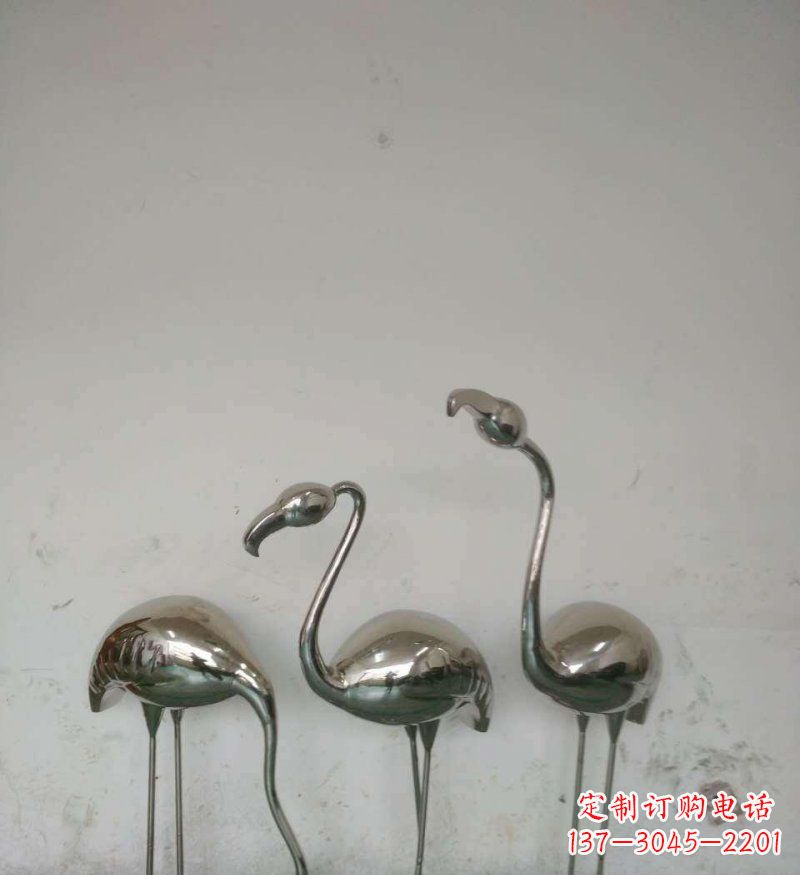 郑州不锈钢火烈鸟雕塑把自然之美带入公园