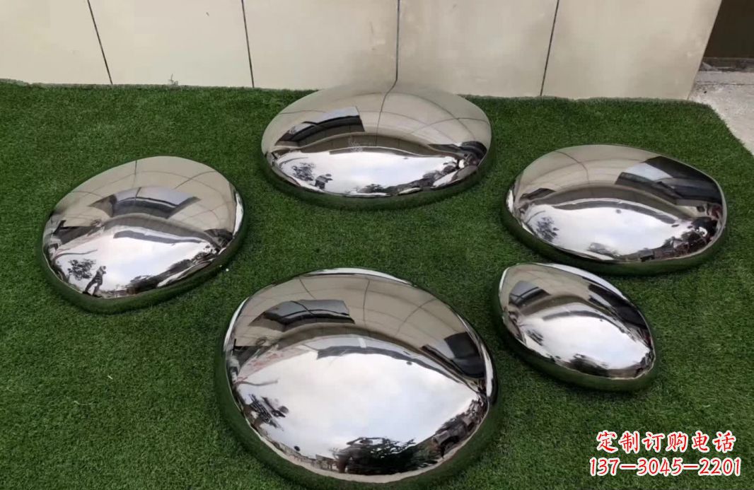 郑州精致灵动的不锈钢鹅卵石雕塑