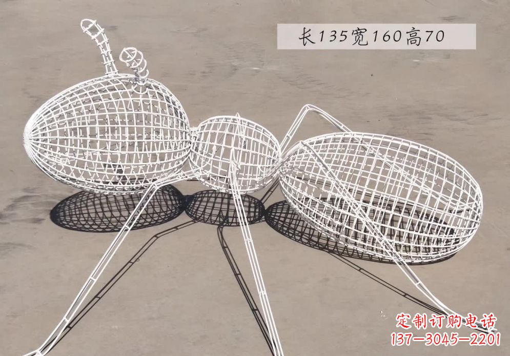 郑州不锈钢镂空蚂蚁雕塑艺术精美的象征