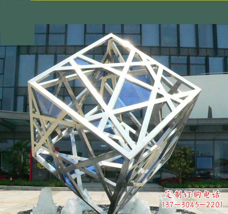 郑州不锈钢镂空魔方雕塑艺术与智慧的完美结合