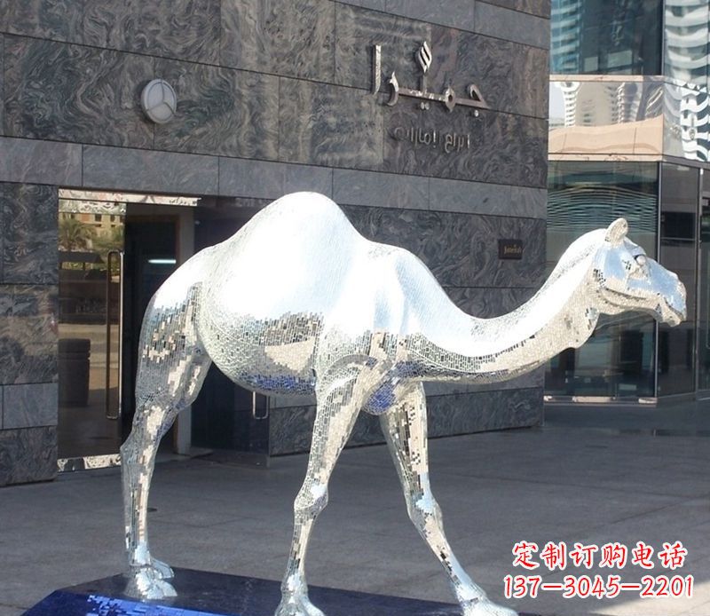 郑州不锈钢骆驼雕塑精美外形折射古朴美感
