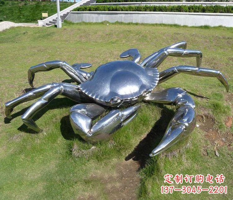 郑州不锈钢螃蟹雕塑——给景观增添灵动之美