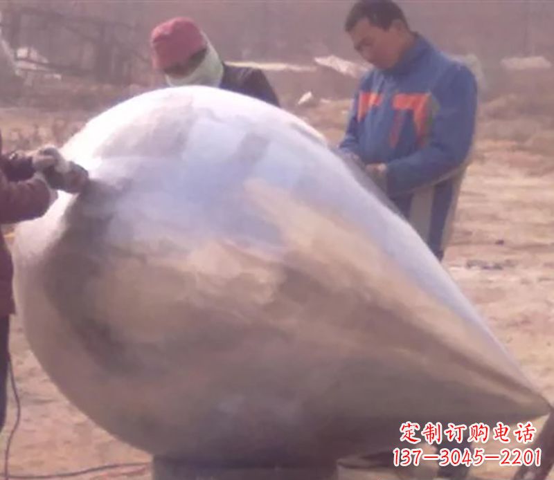 郑州不锈钢水滴雕塑精致美丽的艺术品