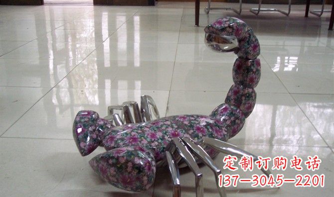 郑州不锈钢蝎子雕塑精美的装饰品