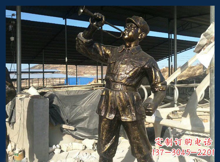 郑州冲锋号雕塑永远记住八路军