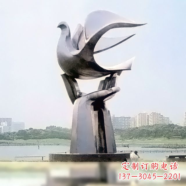郑州精美鸽子雕塑