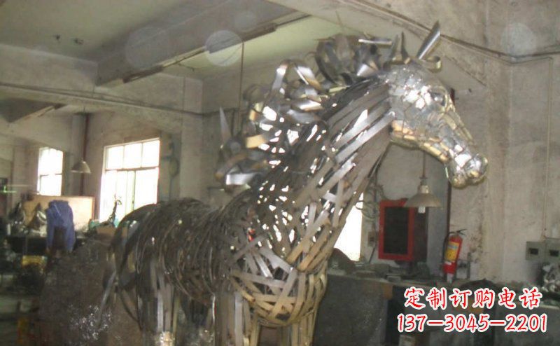 郑州不锈钢抽象马动物雕塑