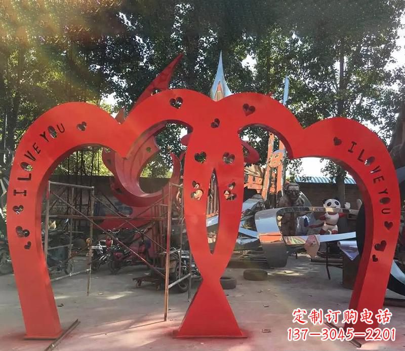 郑州中领雕塑新款不锈钢心形拱门雕塑