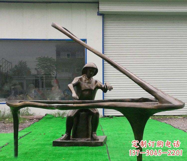 郑州 传奇钢琴雕塑