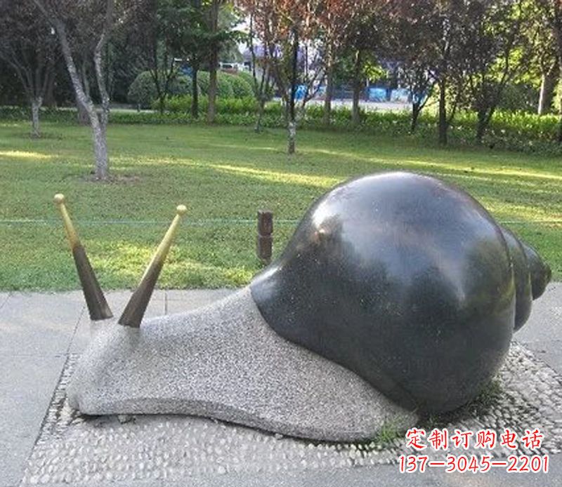 郑州中领雕塑专业定制可爱蜗牛石雕