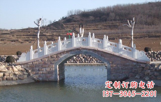 郑州独特设计的拱桥石雕