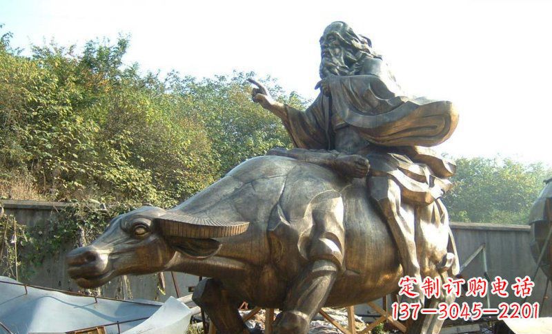 郑州公园老子骑牛景观铜雕