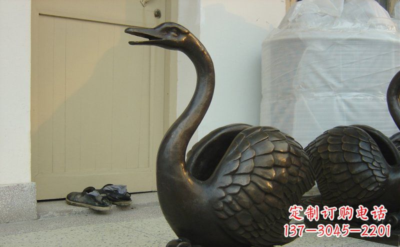 郑州公园天鹅动物铜雕 (3)