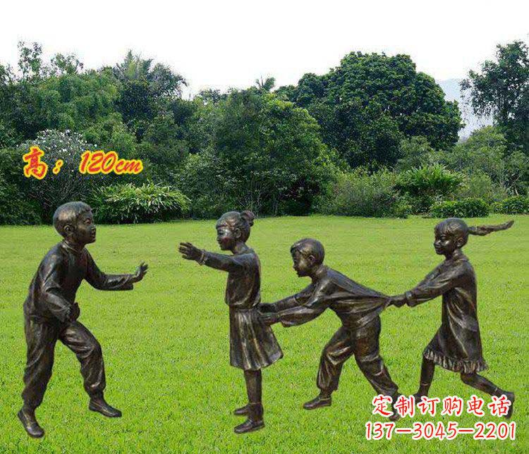 郑州公园玩老鹰捉小鸡的儿童小品铜雕 (2)
