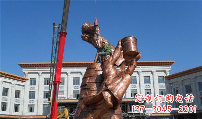 郑州广场美女跳舞景观铜雕