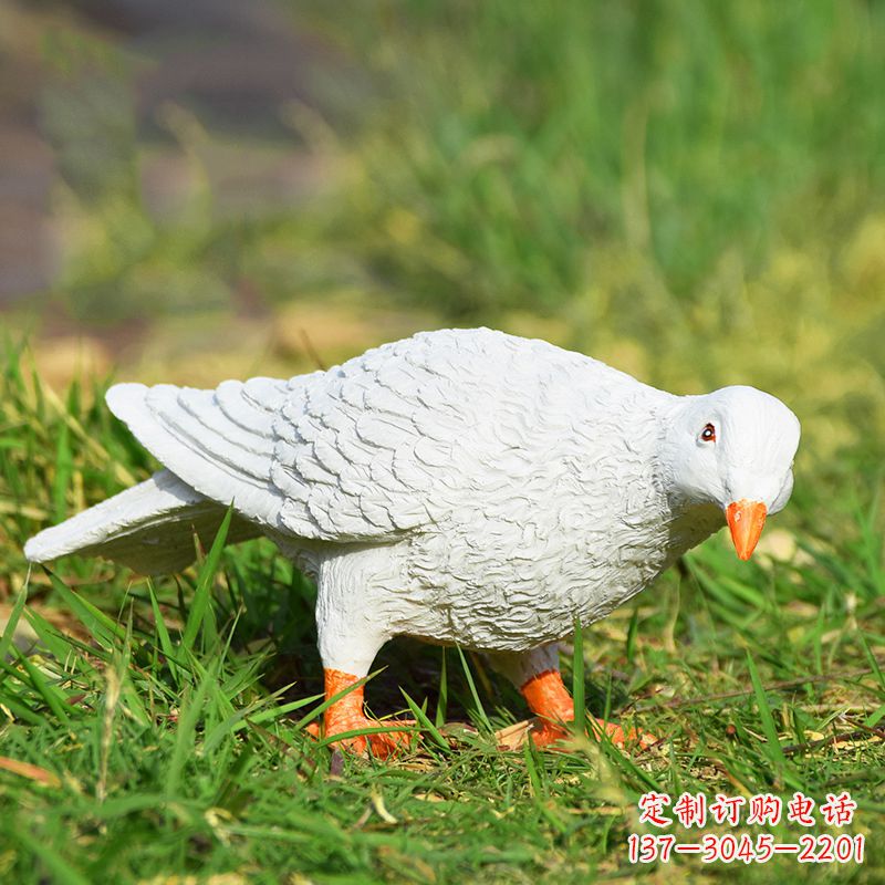 郑州中领雕塑：传递和平与爱的和平鸽雕塑