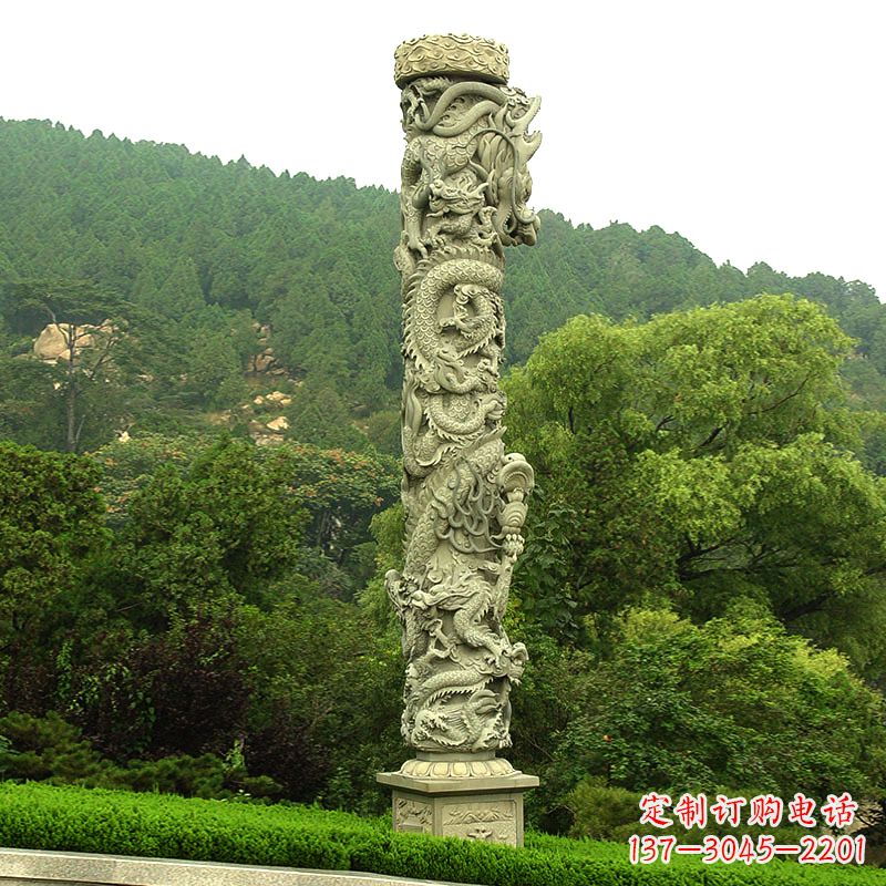 郑州中领雕塑:大气雄伟的石雕龙柱