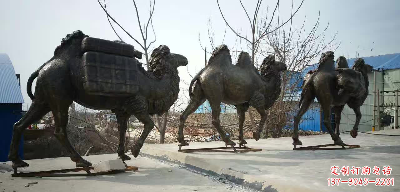 郑州丝绸之路铜骆驼雕塑