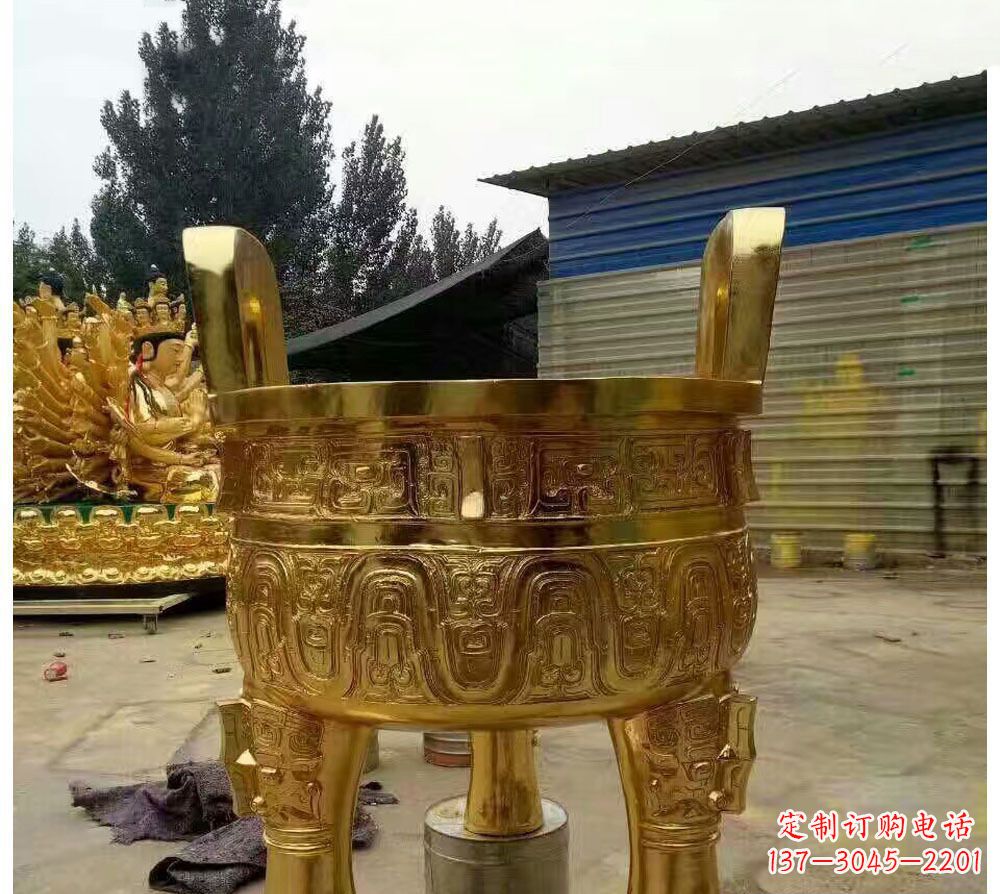 郑州寺庙三足圆形香炉铜雕