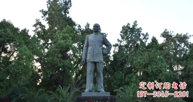 郑州孙近代名人铜雕_1