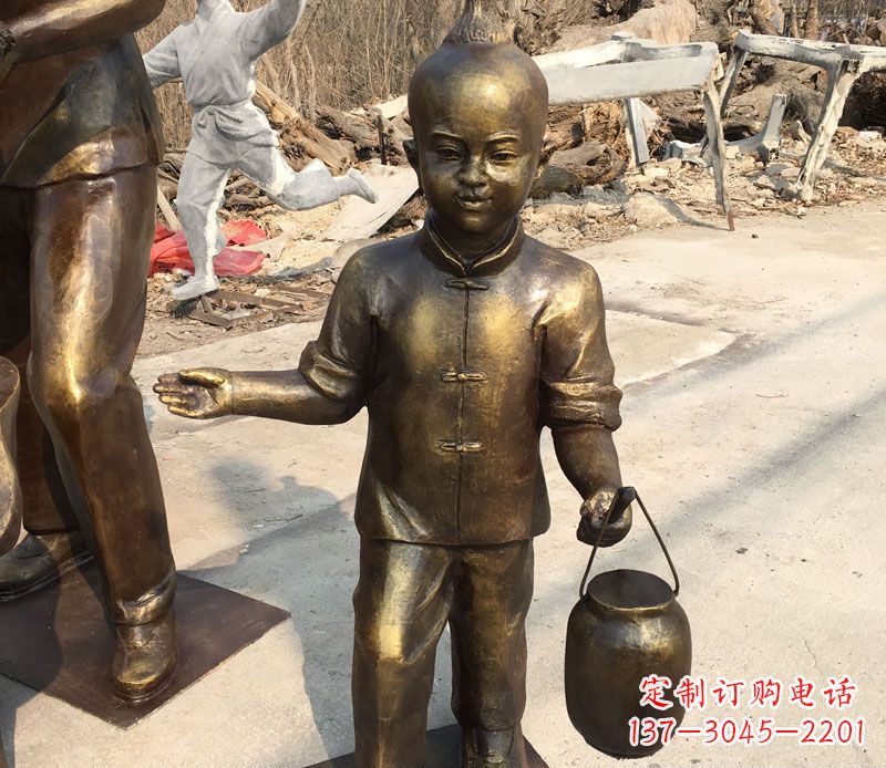 郑州提灯笼的小男孩铜雕
