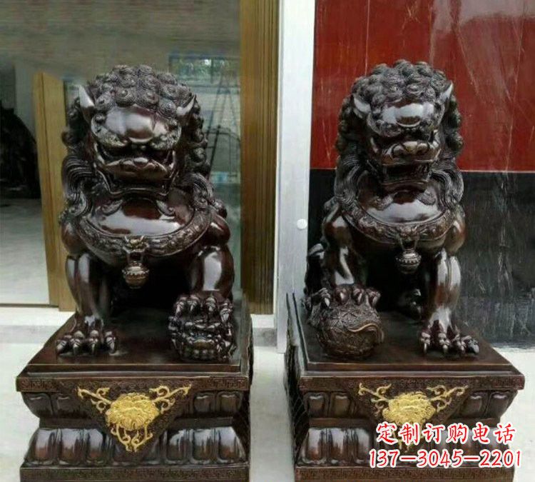 郑州铜雕故宫狮子