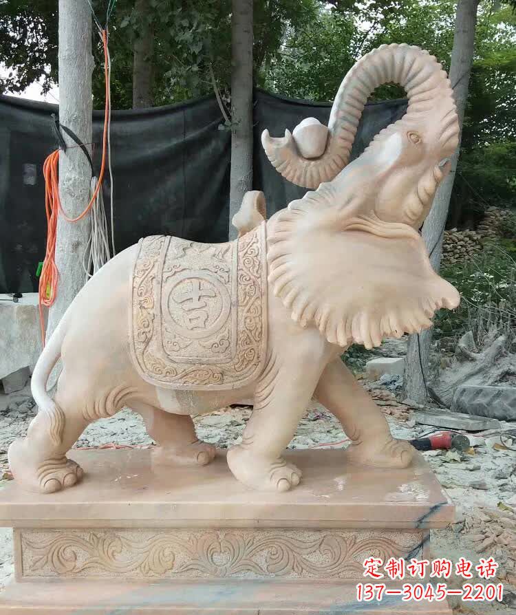 郑州晚霞红卷元宝大象雕塑