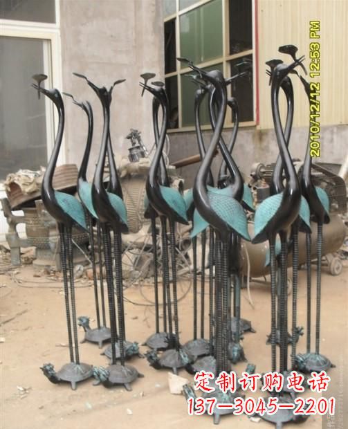 郑州仙鹤动物铜雕