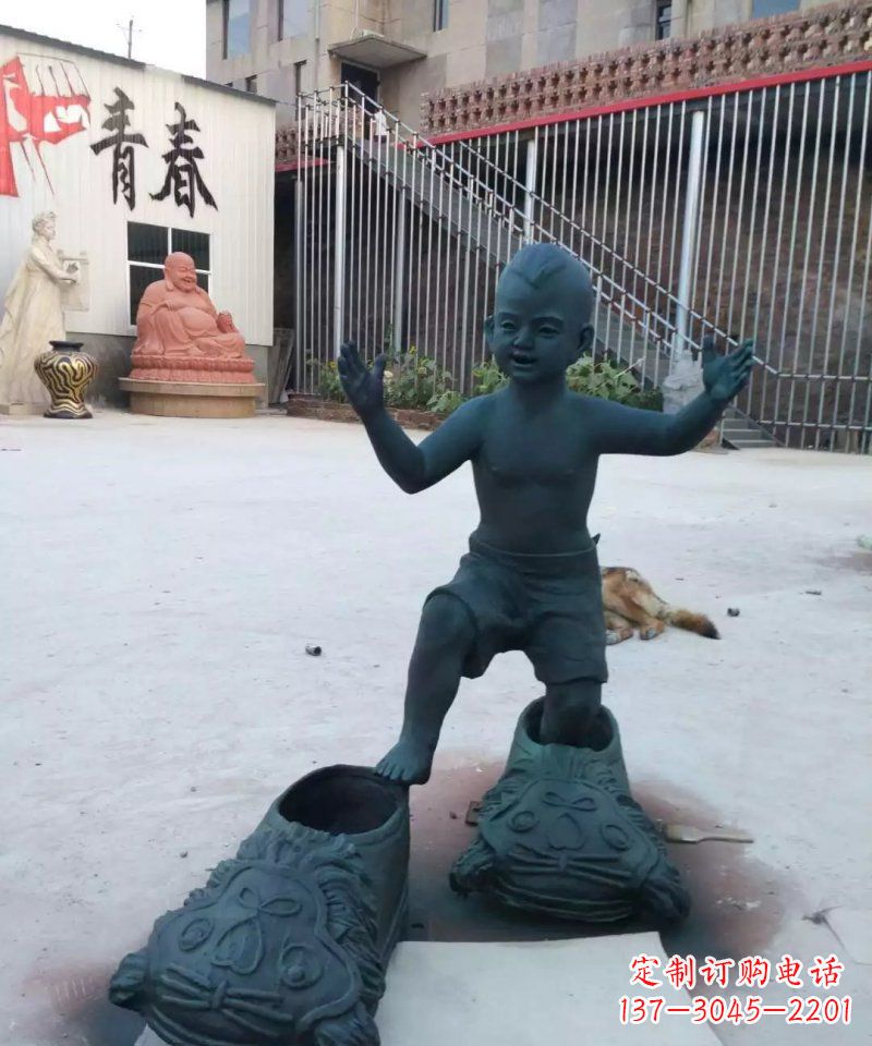 郑州小孩穿大鞋青铜人物雕塑