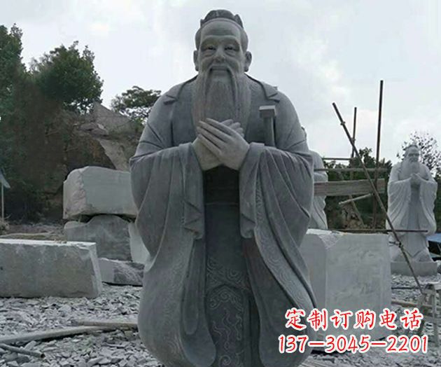 郑州校园孔子人物石雕