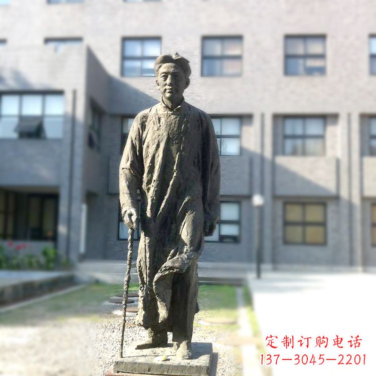 郑州校园名人徐悲鸿雕塑