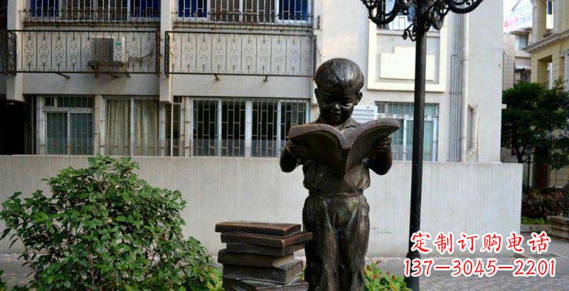郑州校园念书的小男孩景观铜雕