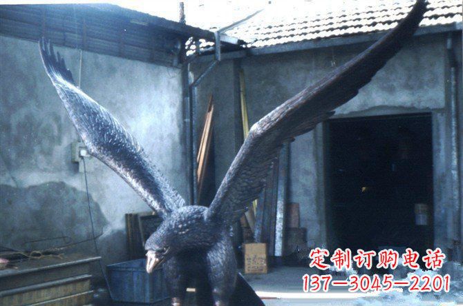 郑州铸铜老鹰企业动物铜雕