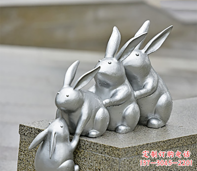 郑州兔子雕塑不锈钢